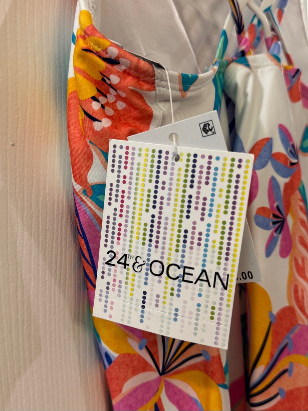 24th & Ocean. White Tropical Floral Strappy tankini. - Picture 4 of 4
